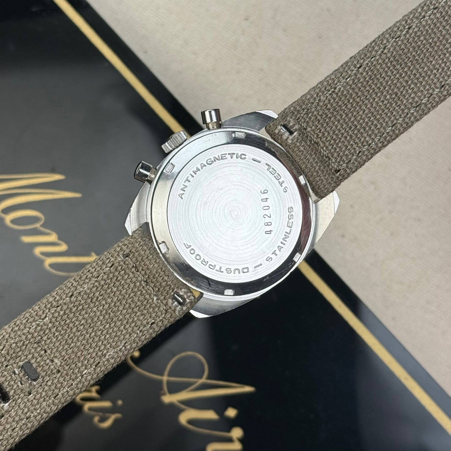 Airain Chronographe « Olive »Valjoux7734