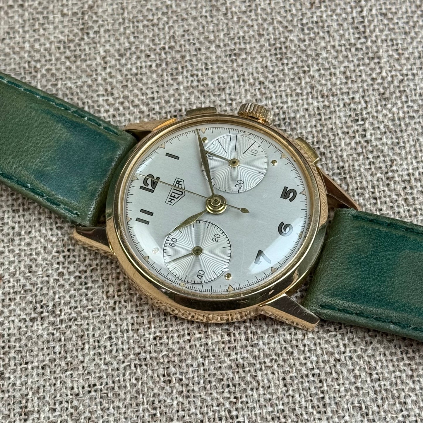 Heuer « Big Eyes » Ref2311 18k Gold Valjoux 23