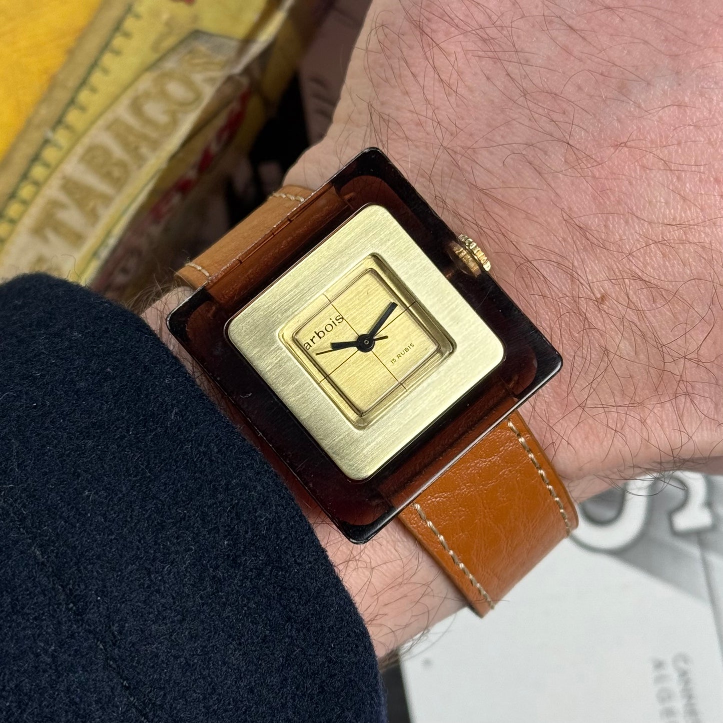 Arbois Square Backelite