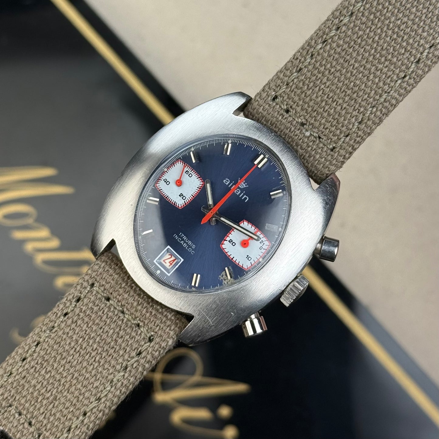 Airain Chronographe « Olive »Valjoux7734