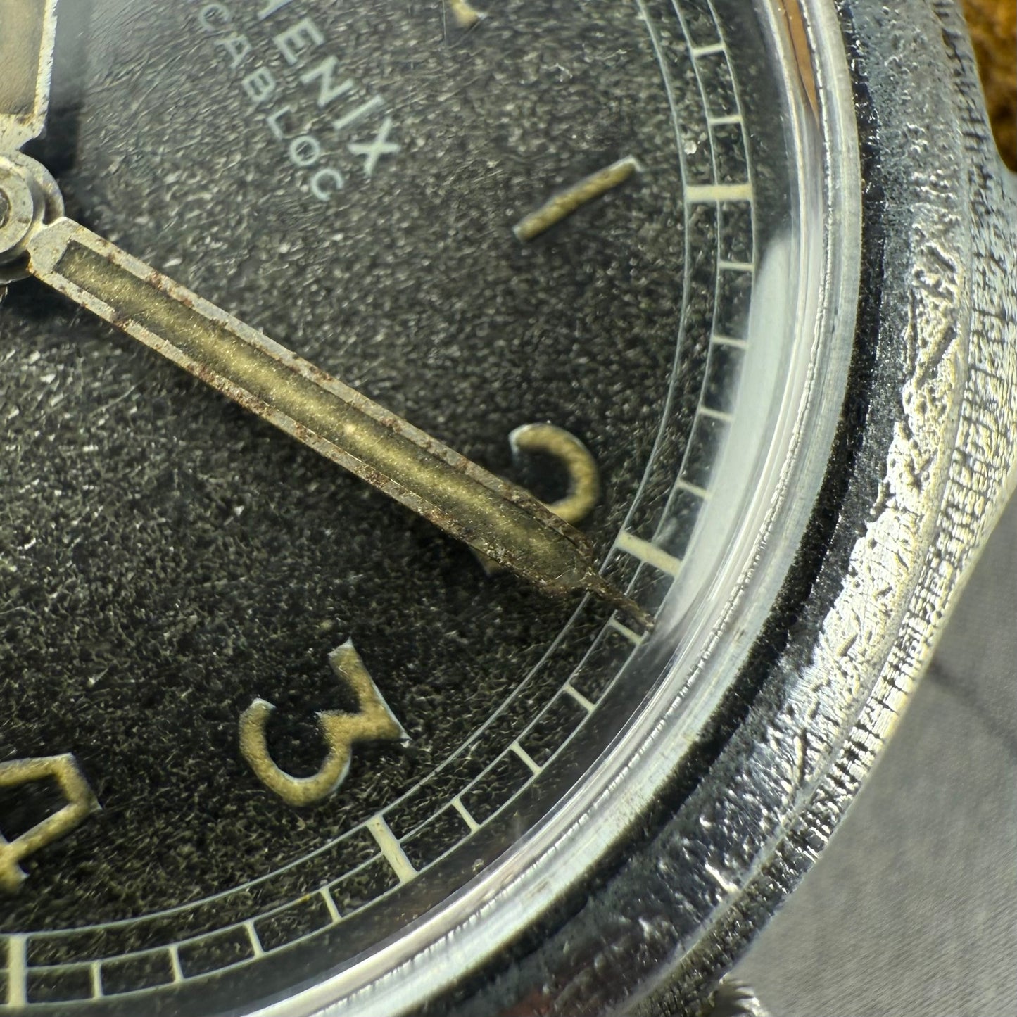Phenix Antimagnetic