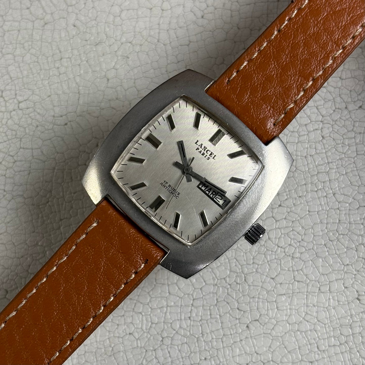 Lancel H Shape TV Dial