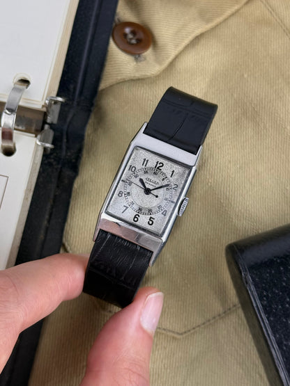 1937s Jaeger LeCoultre Uniplan galbée