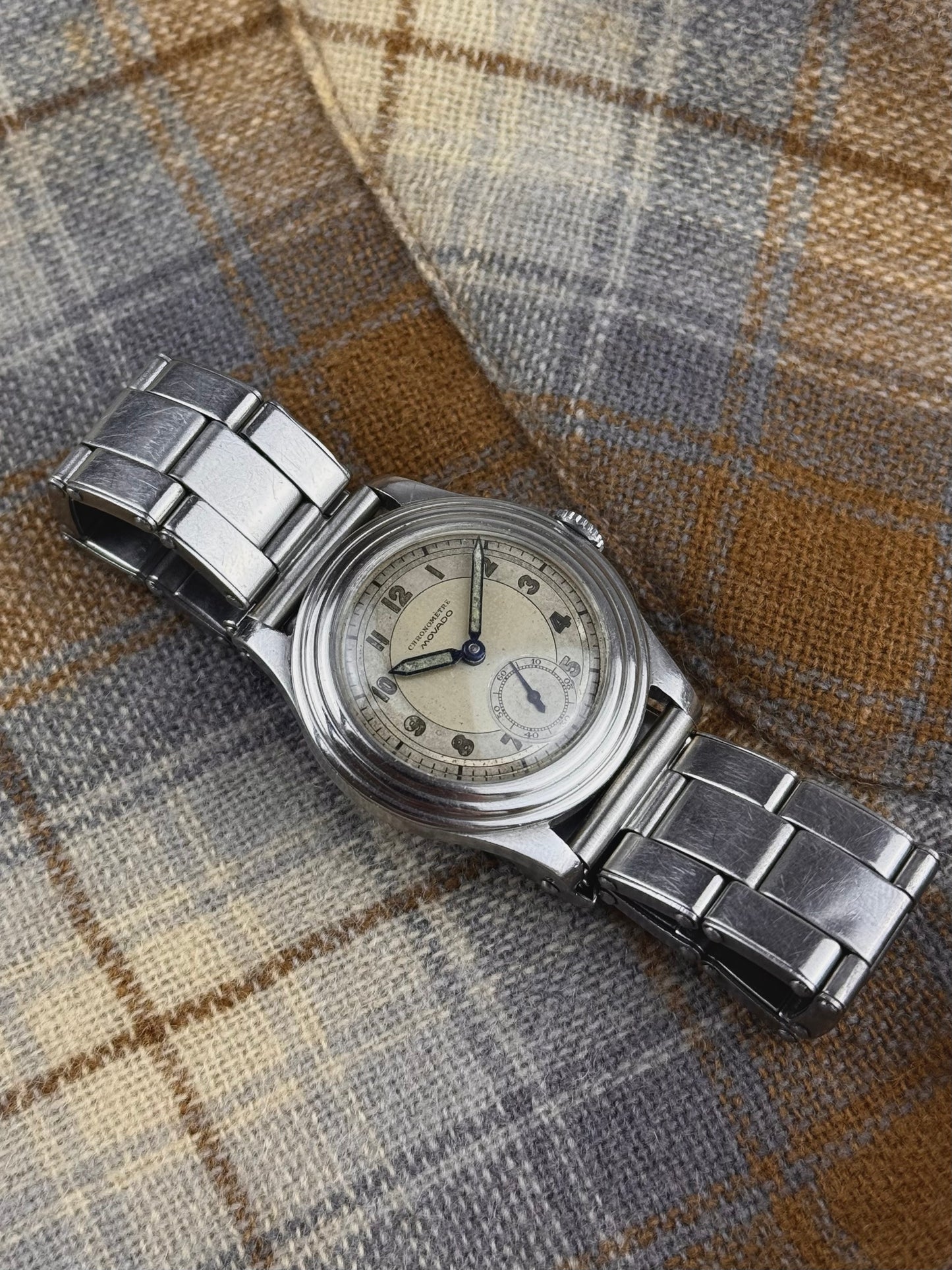 1930s Chronomètre Movado Gadrooned Case Bullseye