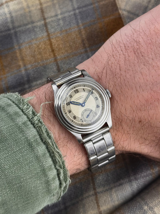 1930s Chronomètre Movado Gadrooned Case Bullseye