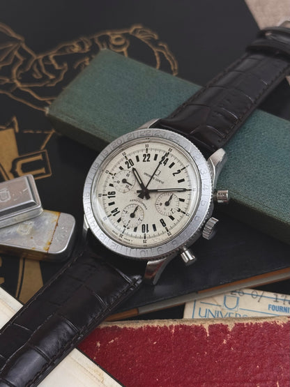 Universal Genève Aero compax Réf89010/01