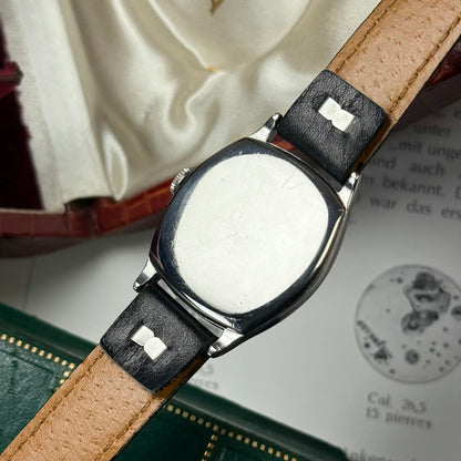 Omega Coussin Art Deco Cal26.5