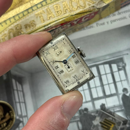 Lip T18 Roman Dial