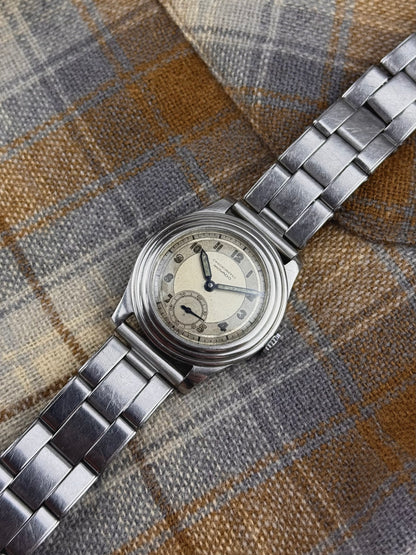 1930s Chronomètre Movado Gadrooned Case Bullseye