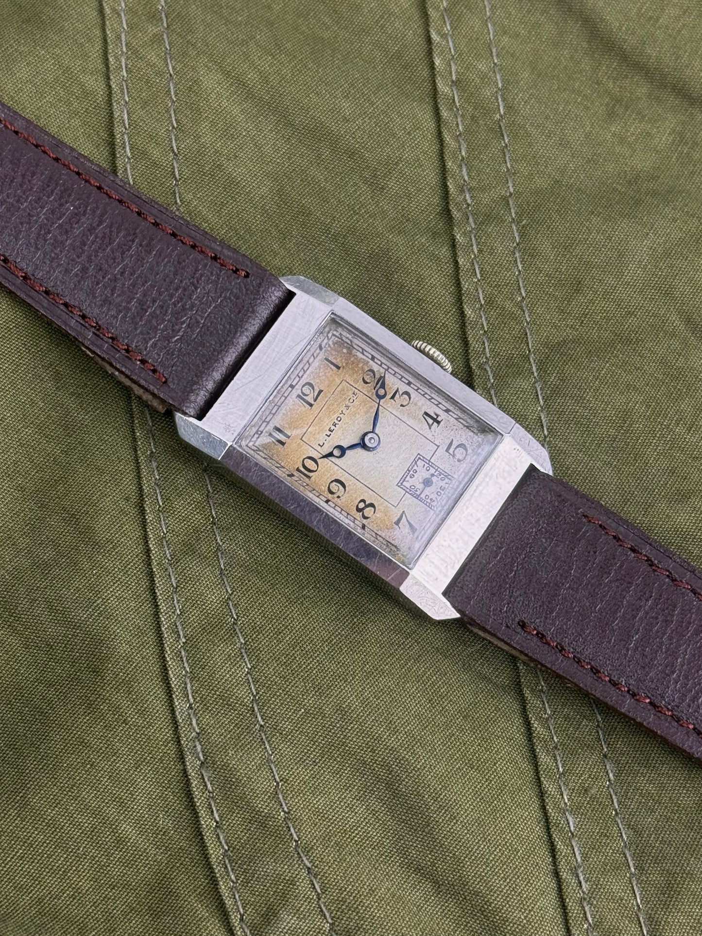 1934 L.Leroy &Cie Montre Bracelet rectangulaire 10lignes cal. Altus 8
