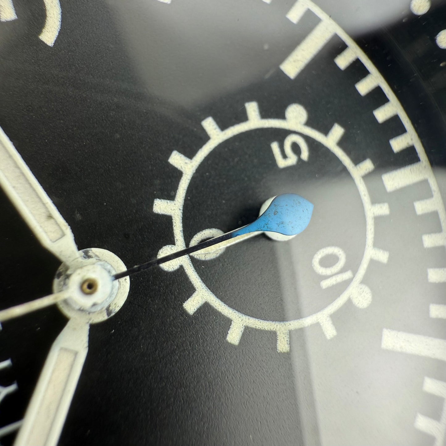 Montre de bord Breguet type 11