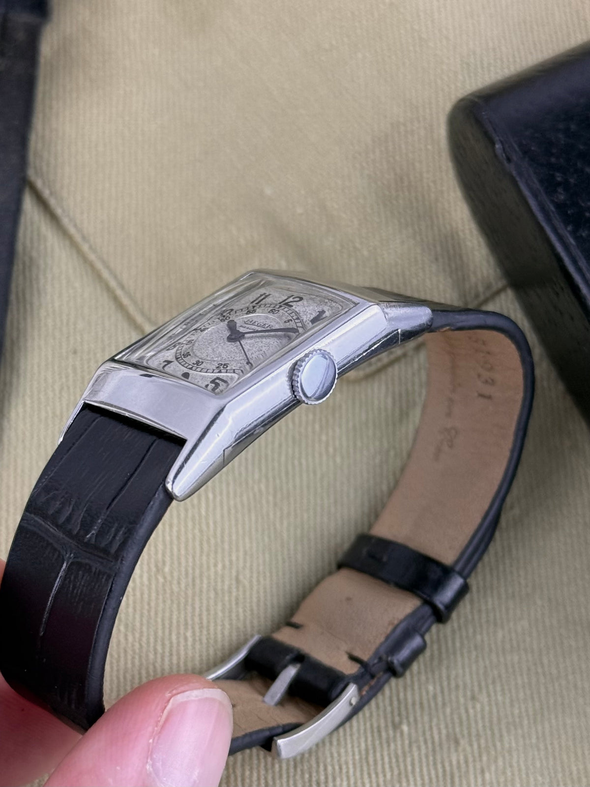 1937s Jaeger LeCoultre Uniplan galbée
