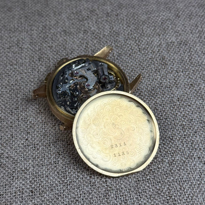 Heuer « Big Eyes » Ref2311 18k Gold Valjoux 23