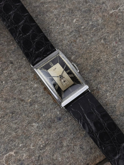 Lip T18 Tuxedo dial