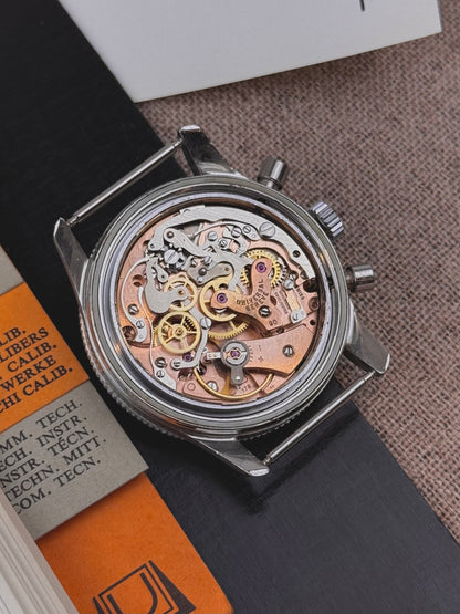 Universal Genève Aero compax Réf89010/01