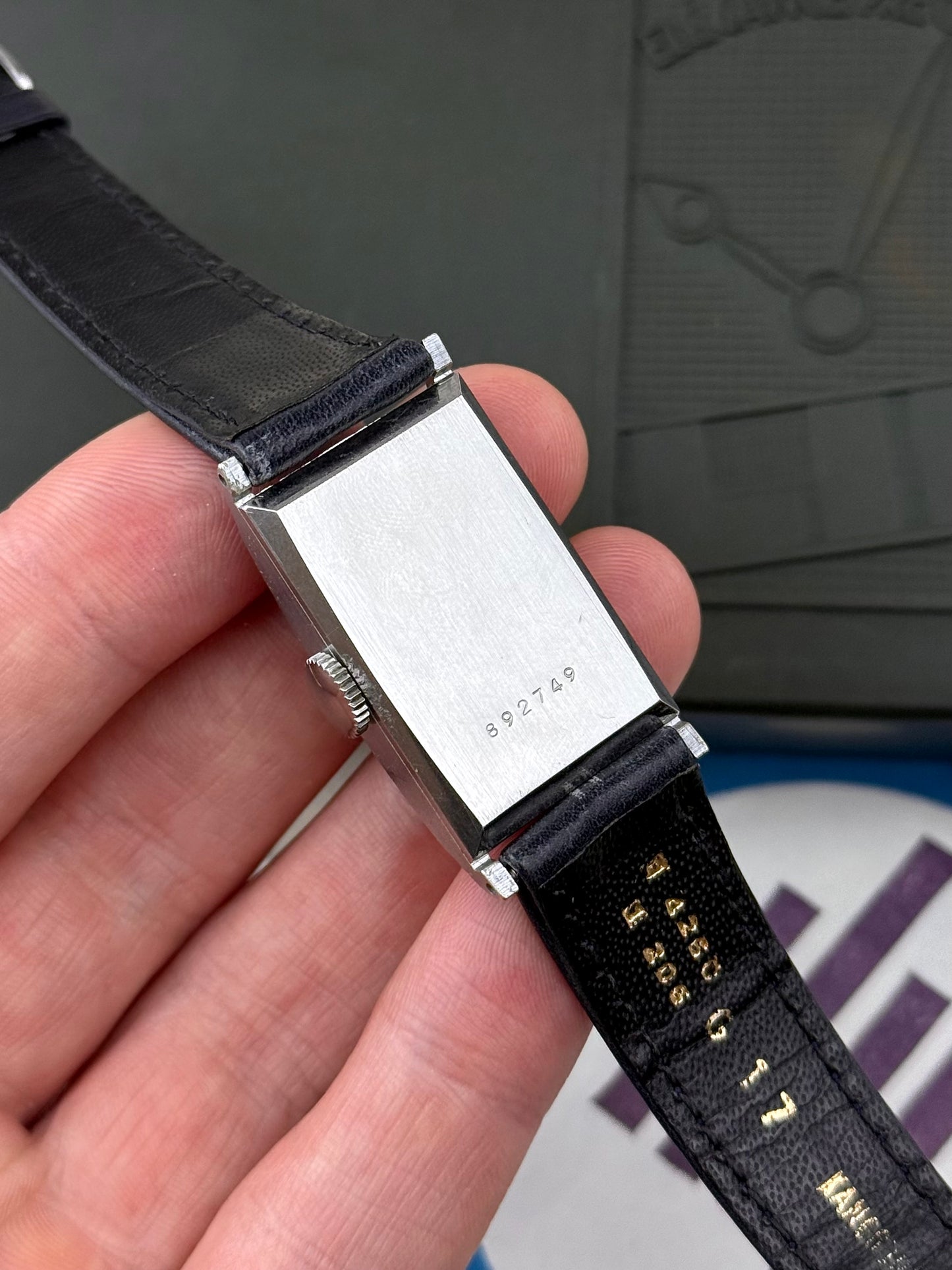 Lip T18 black dial