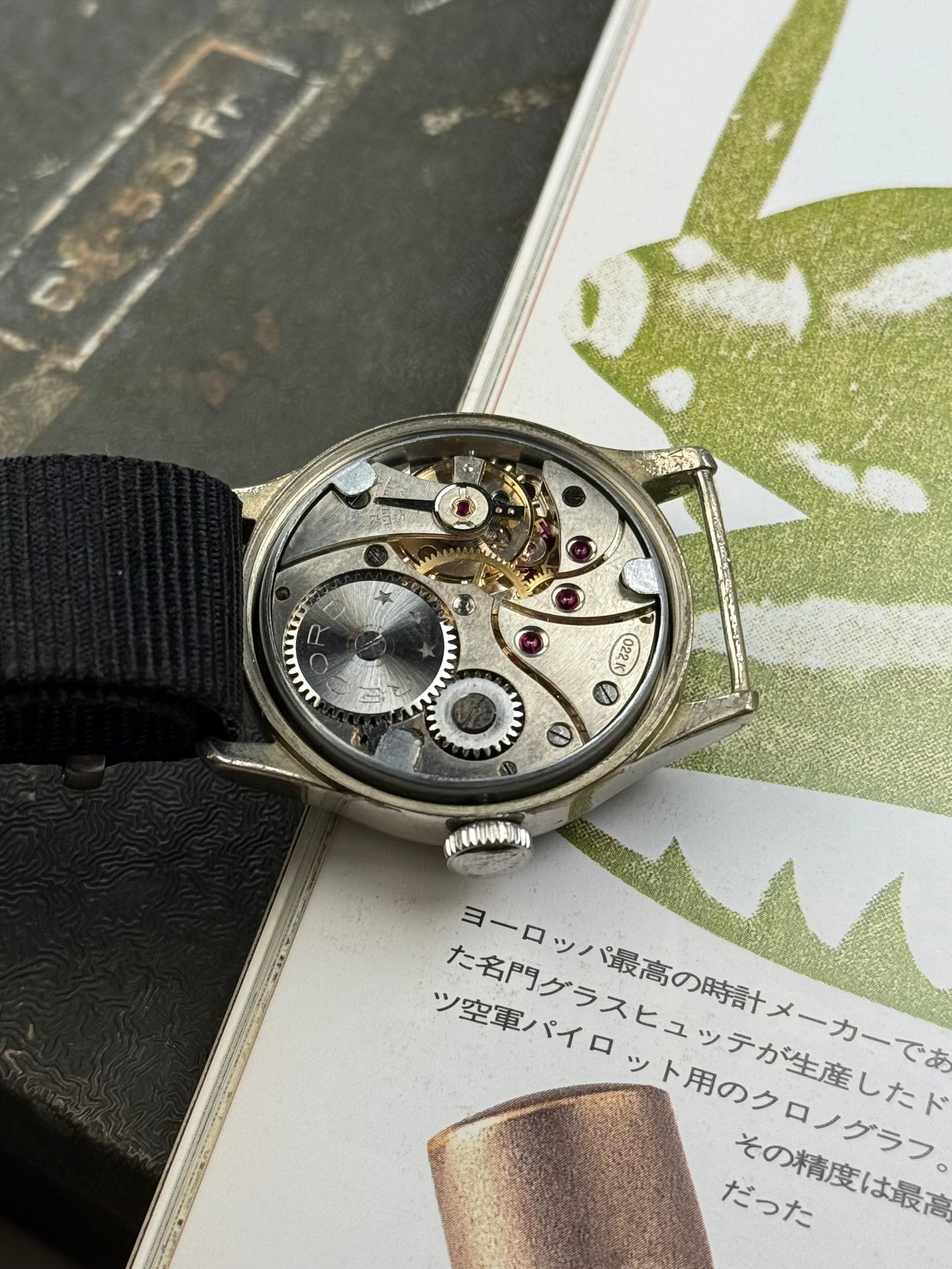 Record Watch Co Genf WWII