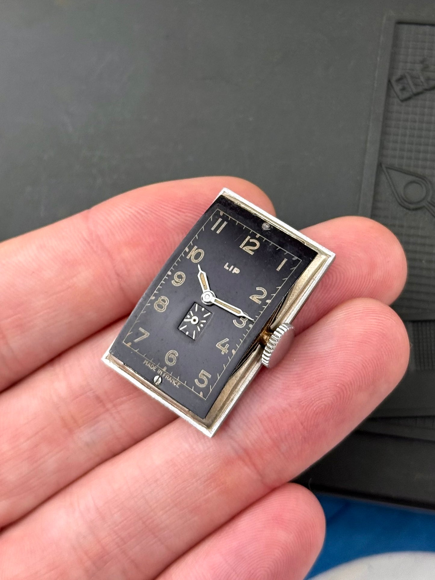 Lip T18 black dial