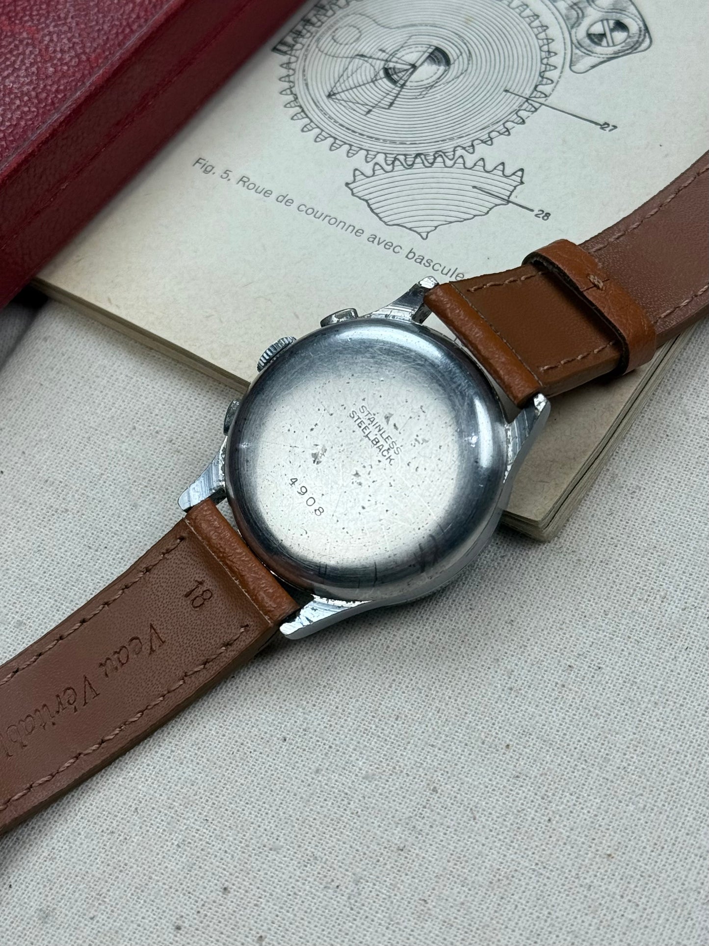 Anonyme 30s Chronographe Gilt Dial poussoirs olives