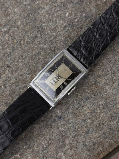 Lip T18 Tuxedo dial
